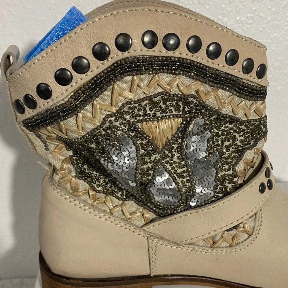 Naughty Monkey Lysandra Beige Leather Ankle Boots Women’s Size 9